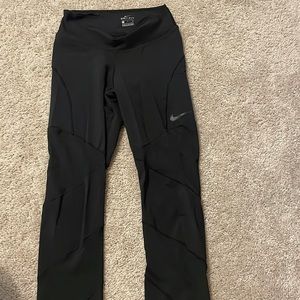 Nike crop leggings